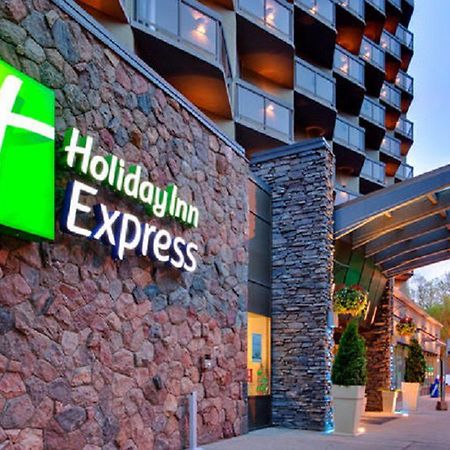 Holiday Inn Express Edmonton Downtown By Ihg Eksteriør bilde
