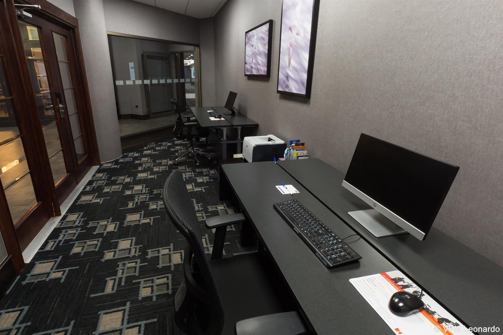 Holiday Inn Express Edmonton Downtown By Ihg Eksteriør bilde