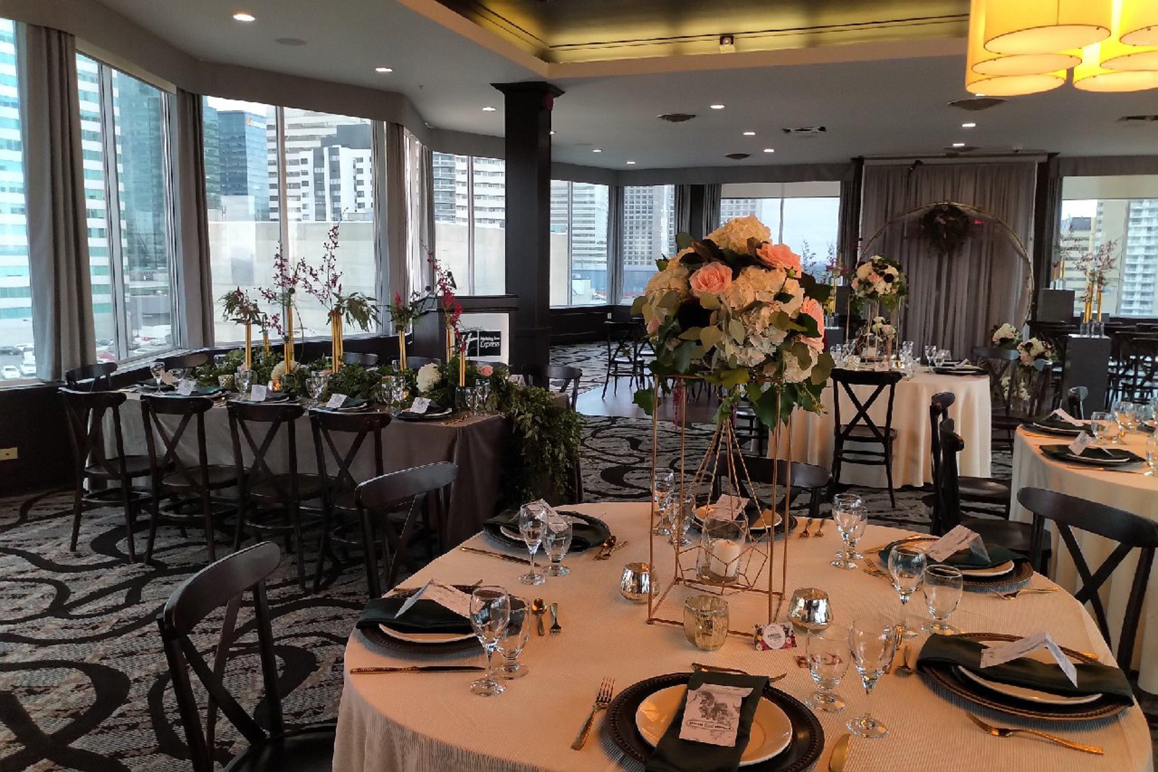 Holiday Inn Express Edmonton Downtown By Ihg Eksteriør bilde